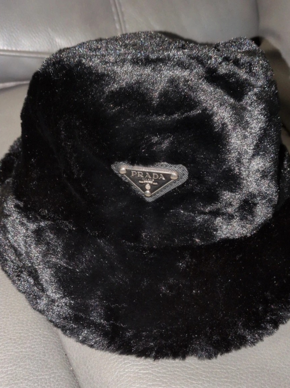 Black Faux-Fur Bucket Hat